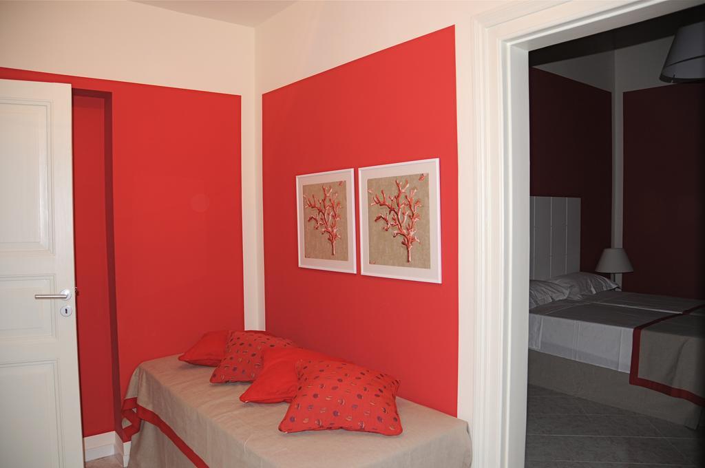 Albachiara Suite Rooms - City Center Trapani Rum bild